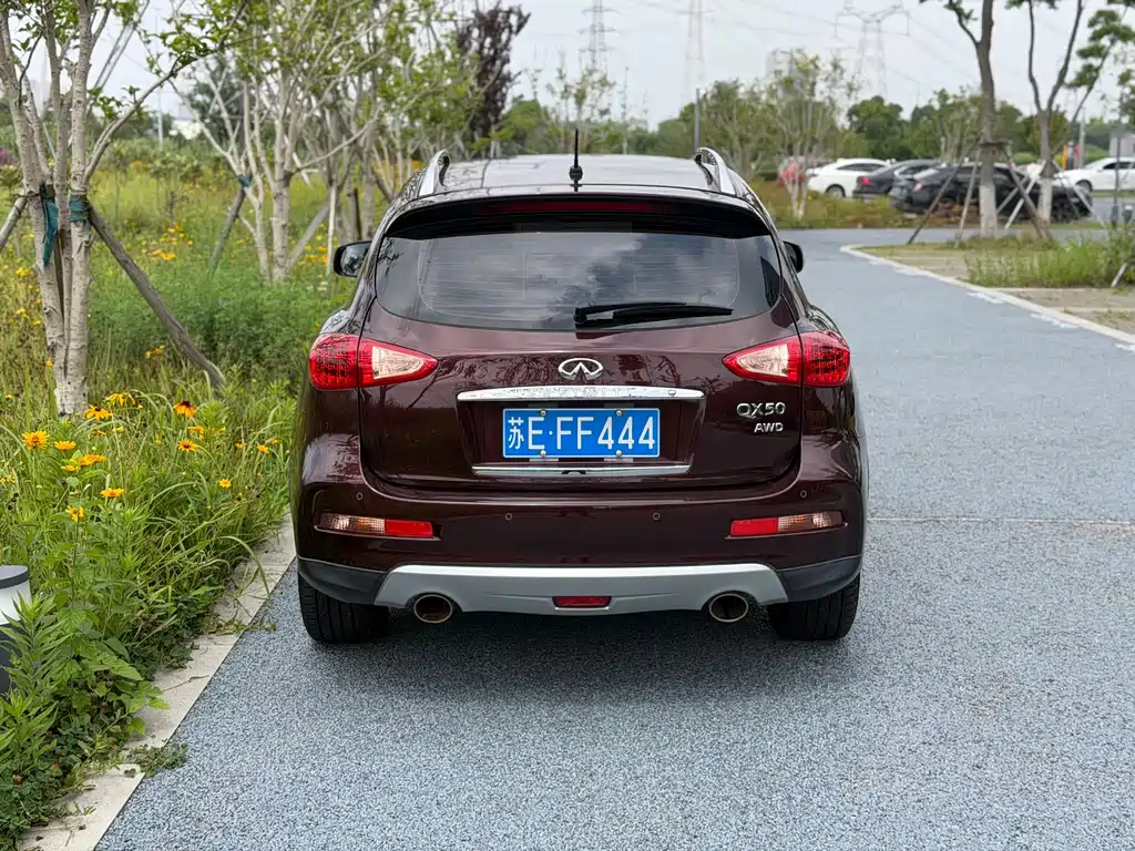 Infiniti QX50 2.5 L Comfort