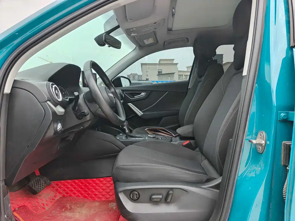 Audi Q2 L 35 TFSI Progressive Dynamic