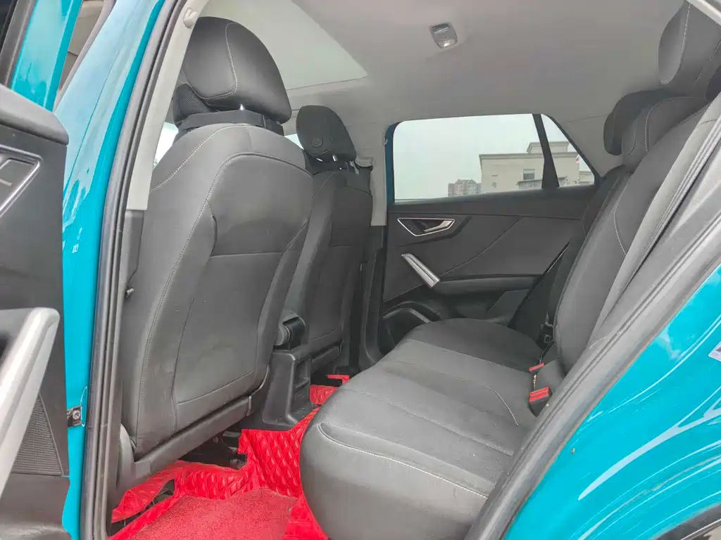 Audi Q2 L 35 TFSI Progressive Dynamic
