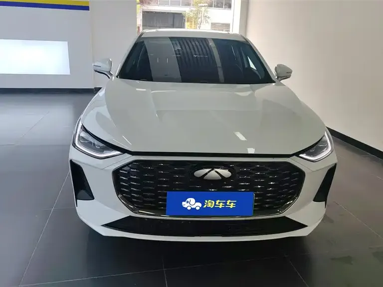 Chery Fengyun A8 L 1.5 TGDI 145 km Luxury