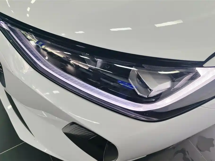 Fengyun A8 L 1.5 TGDI 145 km Luxury