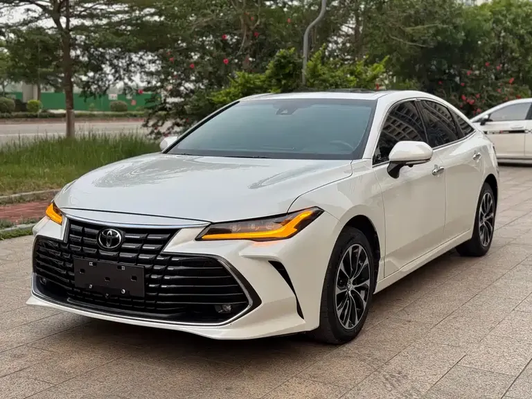 Toyota Avalon 2.0 L Luxury