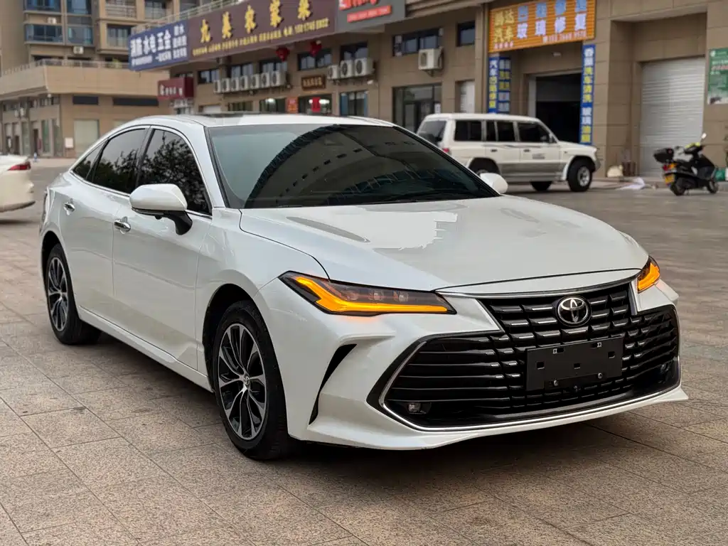 Avalon 2.0 L Luxury