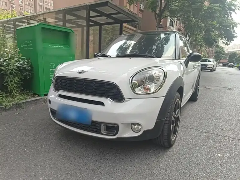 MINI COUNTRYMAN 1.6 T COOPER ALL4 Fun