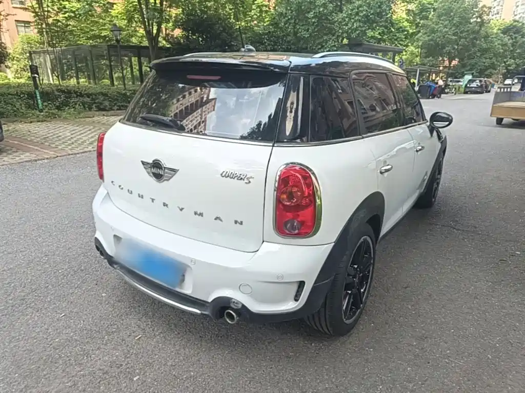 MINI COUNTRYMAN 1.6 T COOPER ALL4 Fun