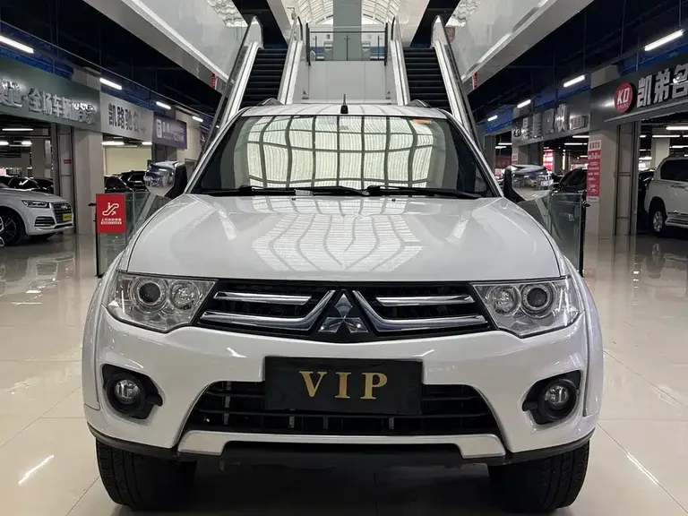 Mitsubishi Pajero Sport 3.0 L Auto 4 WD Executive