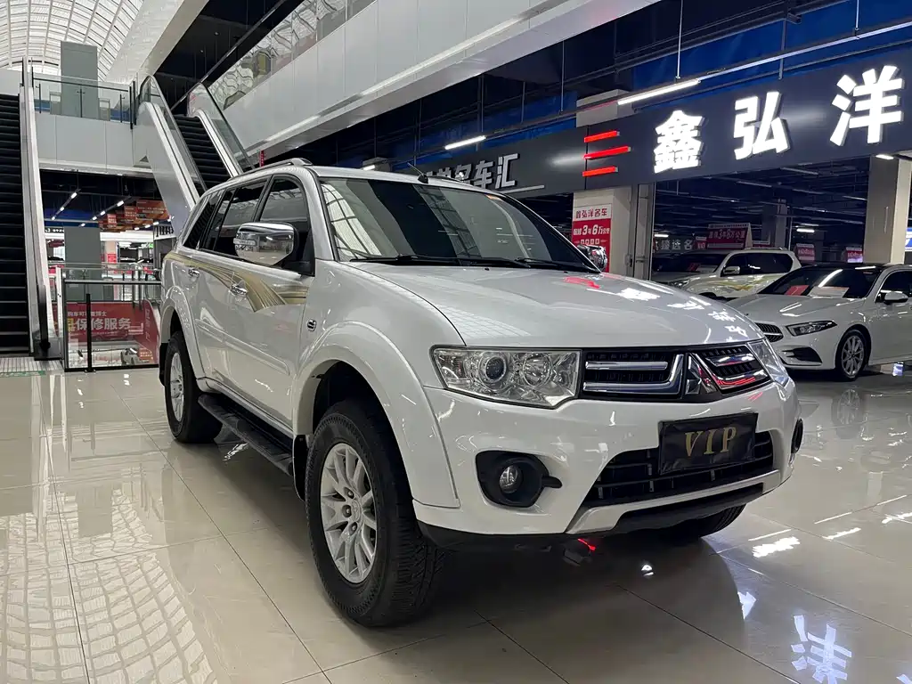 Pajero Sport 3.0 L Auto 4 WD Executive