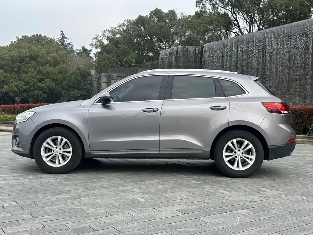Borgward BX7 28 T 2 WD Luxury 5-seat