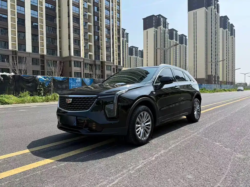 Cadillac XT4 28 T 2 WD Luxury