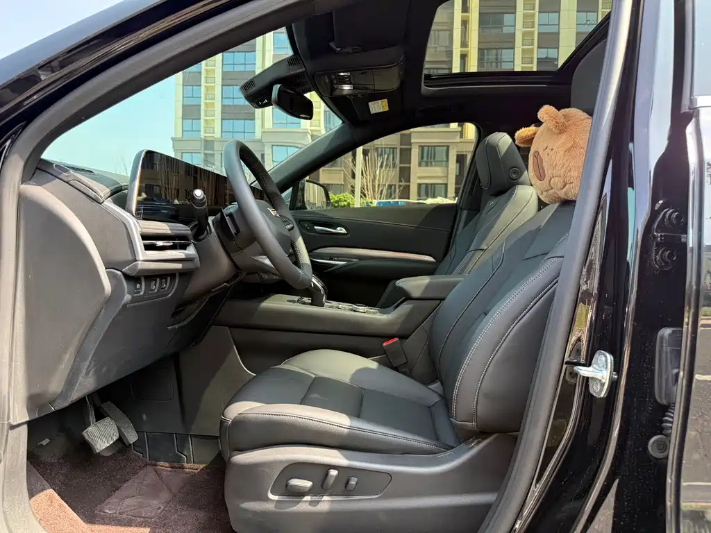 Cadillac XT4 28 T 2 WD Luxury