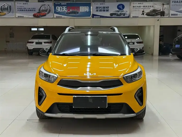 Kia Stonic 1.4 L CVT Fun Enjoyment Sunroof