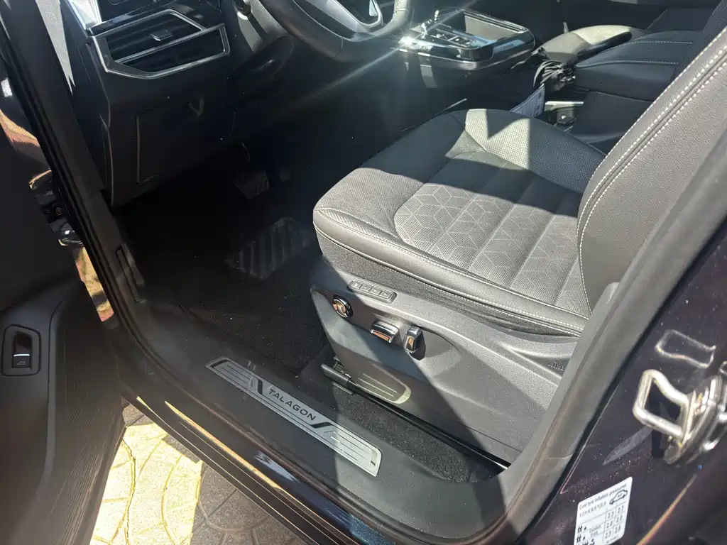 Talagon 380 TSI 4 WD Luxury Premium Realm Pro