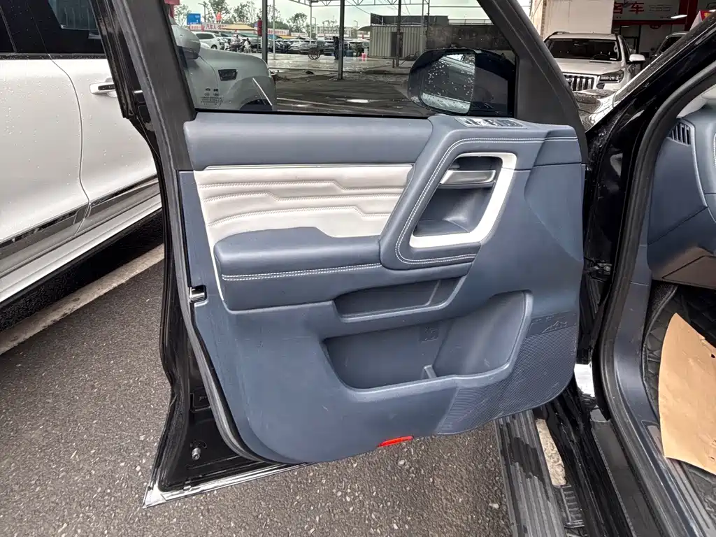 Beijing Offroad BJ60 2.0 T 11 th 5-seat