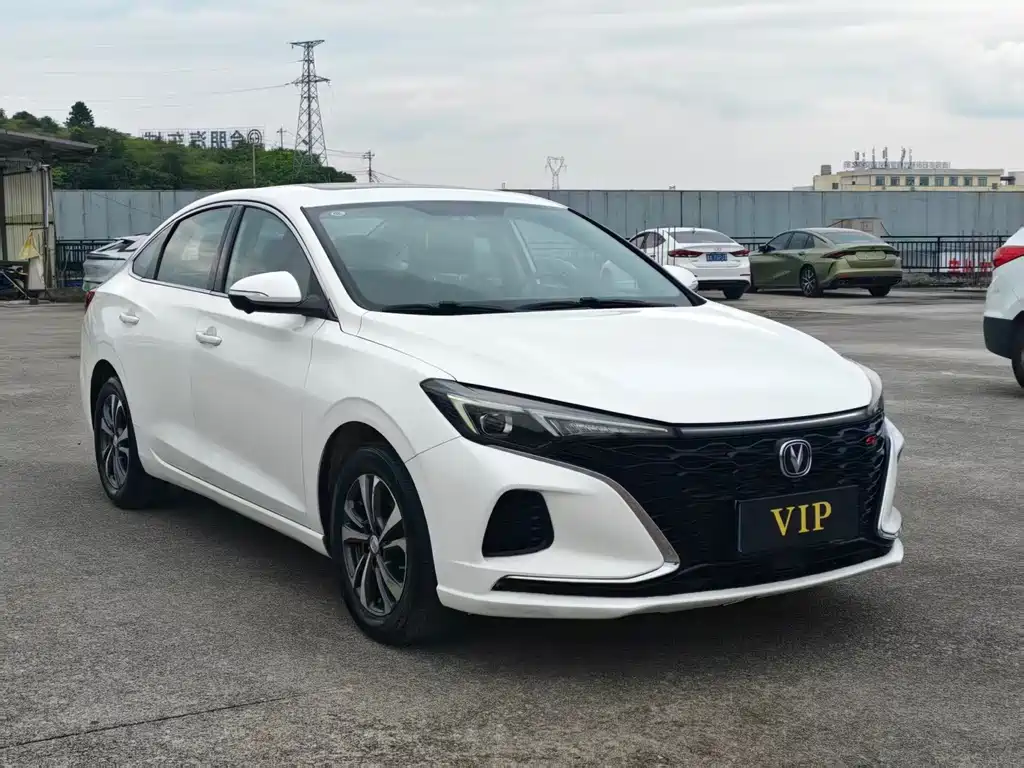 Eado PLUS Blue Whale NE 1.4 T GDI DCT Flagship