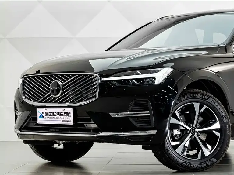 Volvo XC60 B5 4 WD Smart Ease Luxury