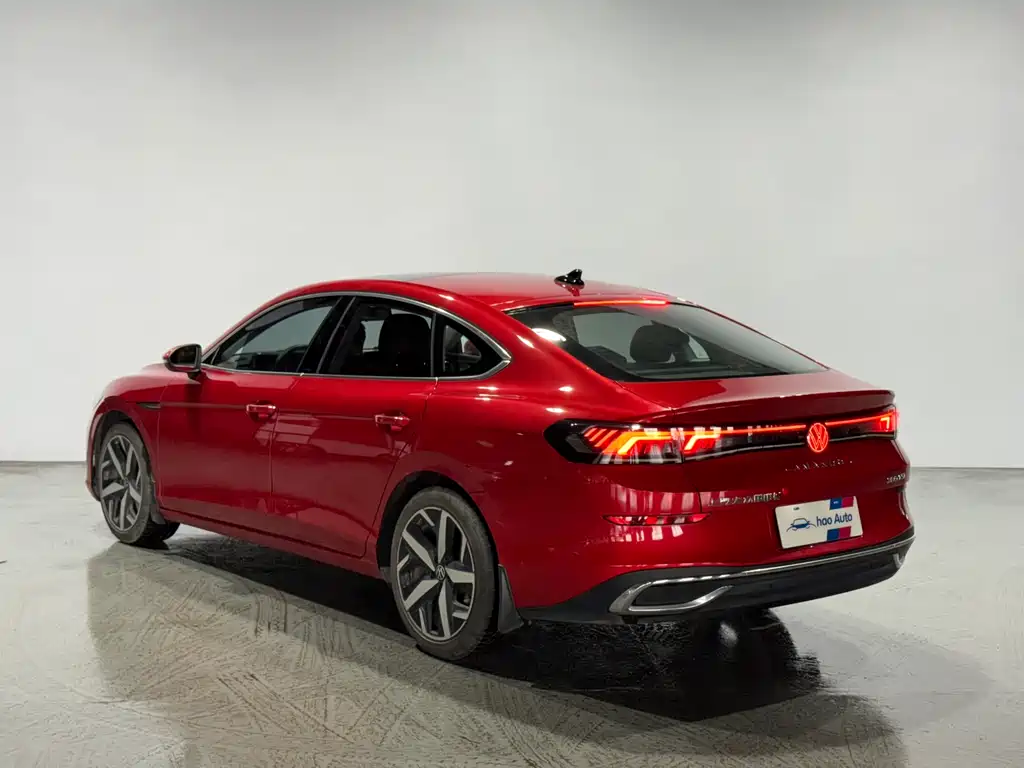 Lamando Lamando L 280 TSI DSG Spicy Cool