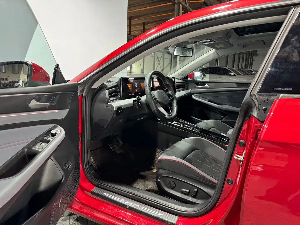 Lamando Lamando L 280 TSI DSG Spicy Cool