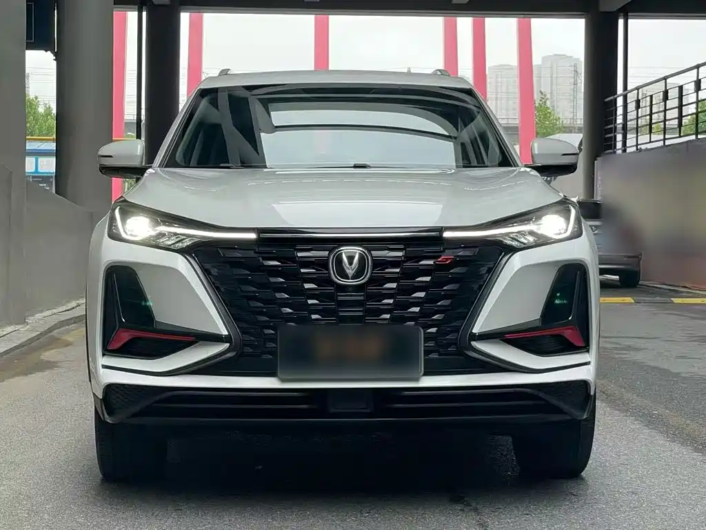Changan CS75 PLUS Classic 1.5 T Auto Pioneer