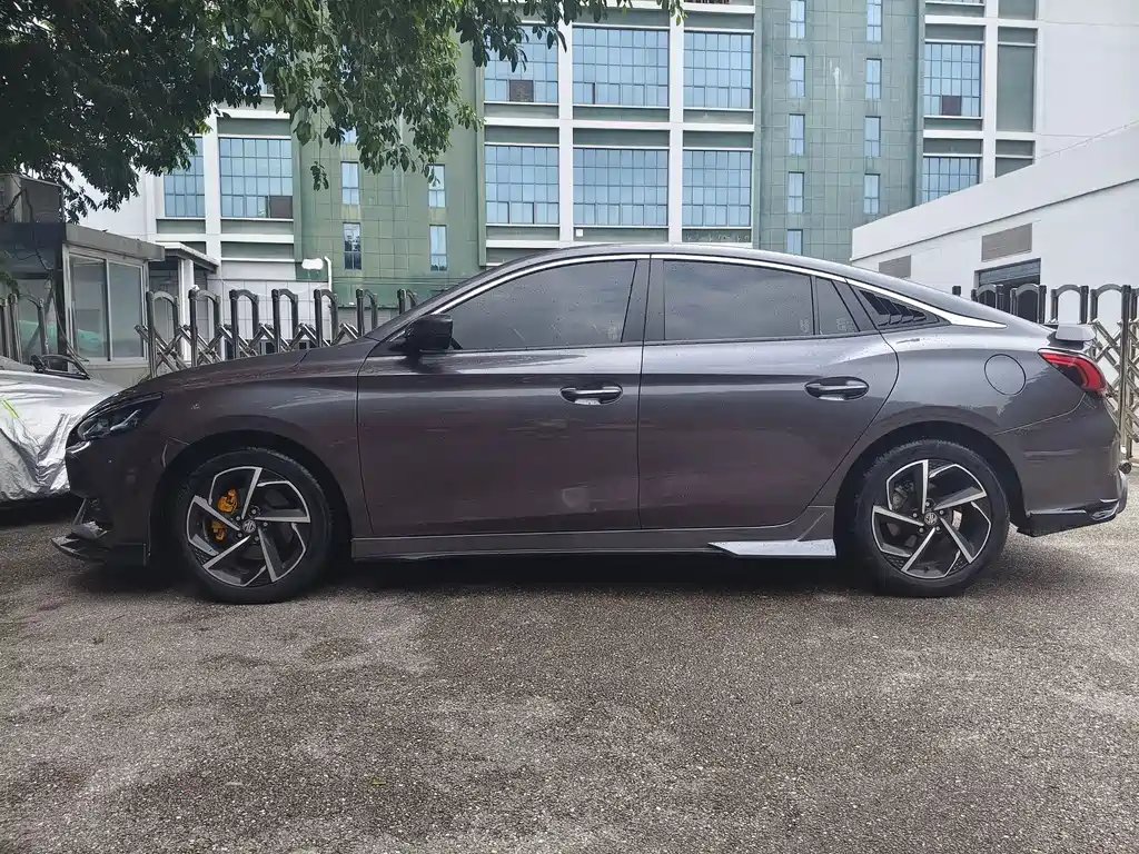 MG5 300 TGI DCT Trend Cross Grand Enjoyment