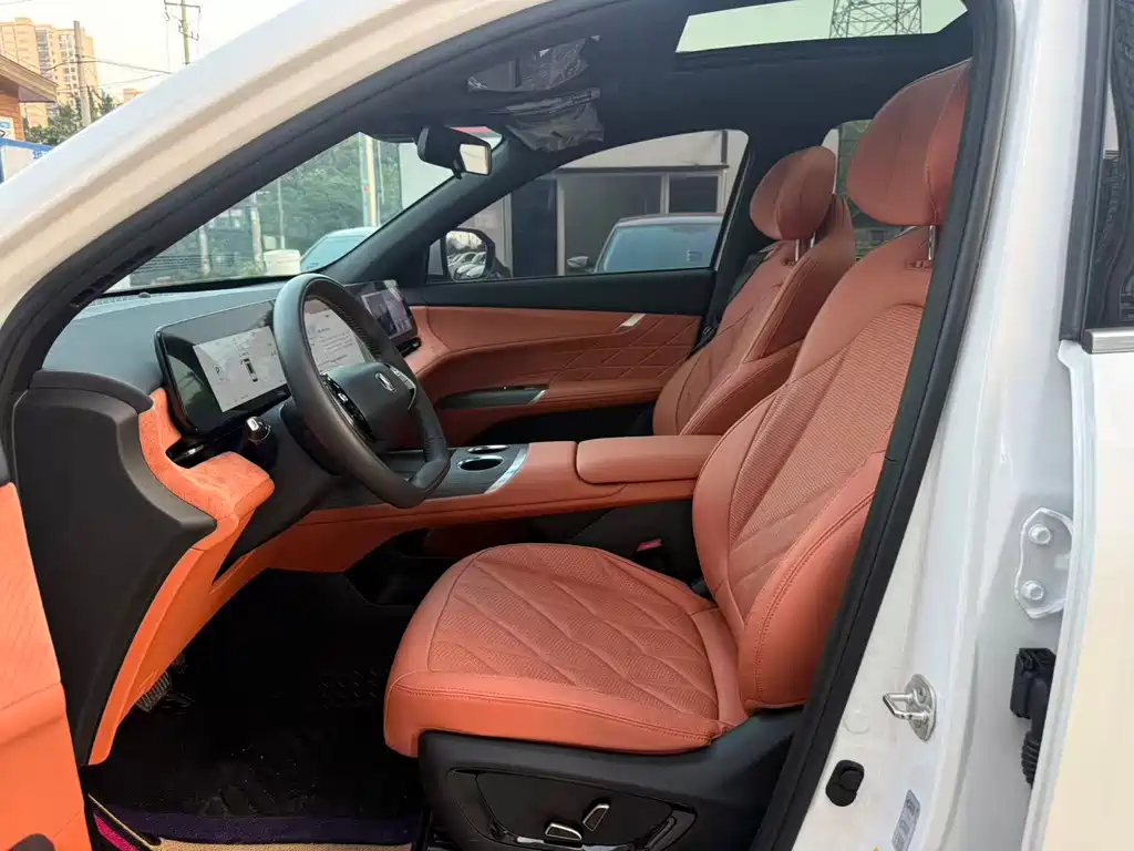 Changan CS75 PLUS 4 th Gen 1.5 T New Blue Whale Smart Flagship