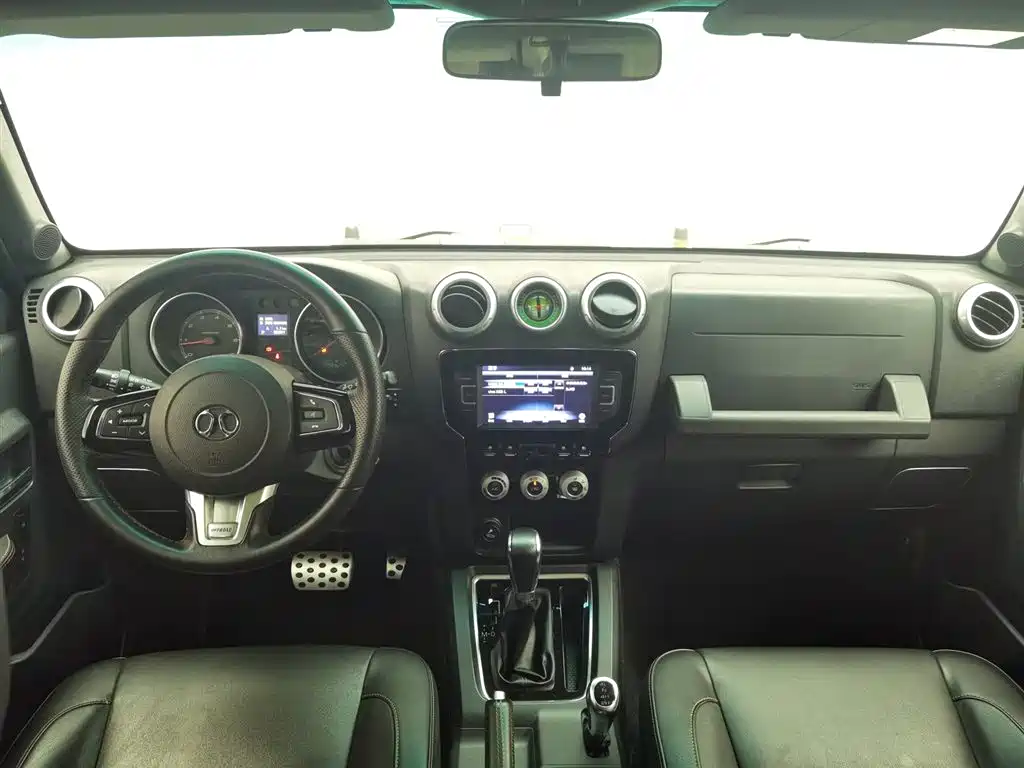 BAIC BJ40 40 L 2.3 T Auto 4 WD Premium