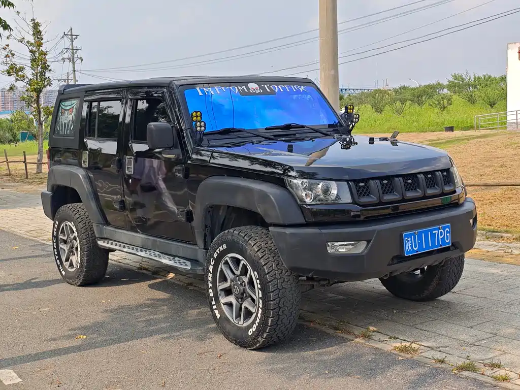 BAIC BJ40 40 L 2.3 T Auto 4 WD Premium