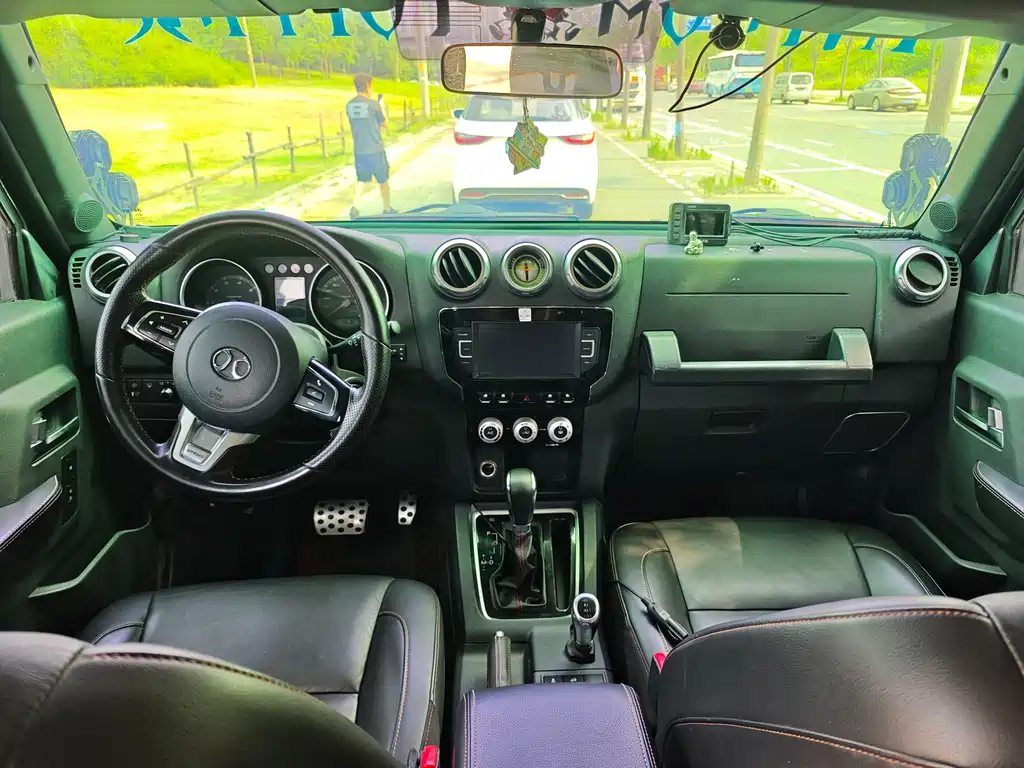 BAIC BJ40 40 L 2.3 T Auto 4 WD Premium