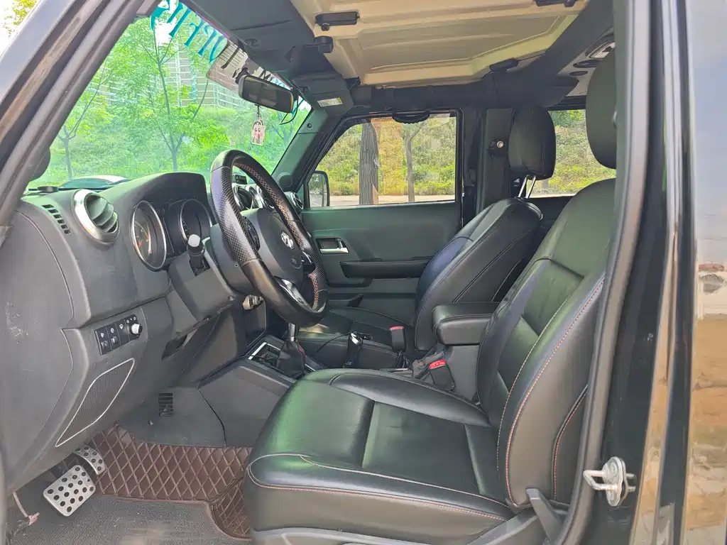 BAIC BJ40 40 L 2.3 T Auto 4 WD Premium