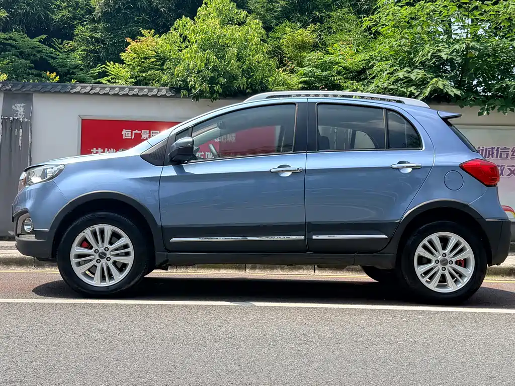 Haval H1 哈弗H1 2015款 1.5 L AMT都市型