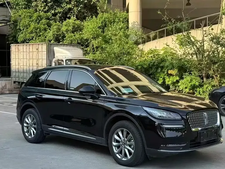 Lincoln Corsair 2.0 T 2 WD Premium