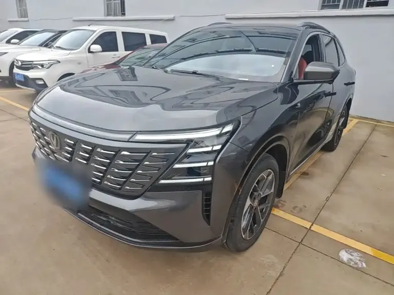 Changan CS75 PLUS 4 th Gen 1.5 T New Blue Whale Smart Premium