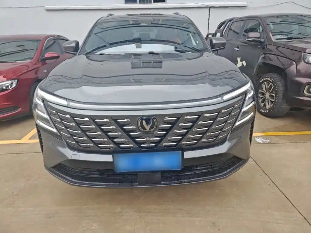Changan CS75 PLUS 4 th Gen 1.5 T New Blue Whale Smart Premium