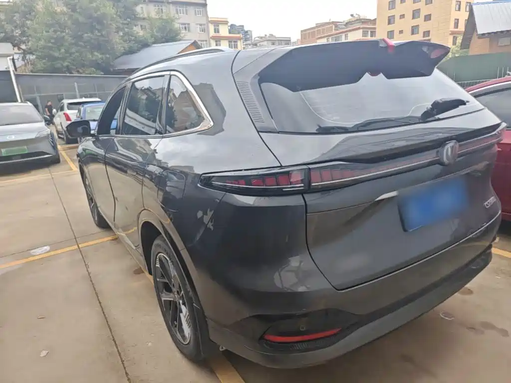 Changan CS75 PLUS 4 th Gen 1.5 T New Blue Whale Smart Premium