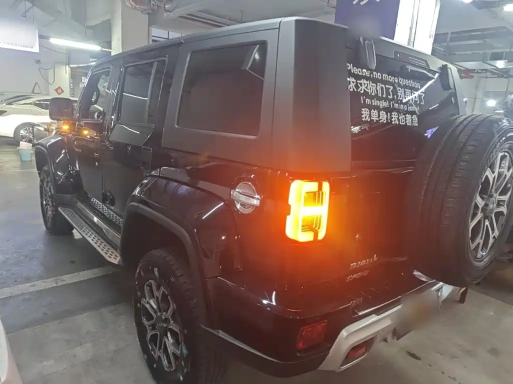 BAIC BJ40 2.0 T Auto 4 WD City Hunter Swordsman