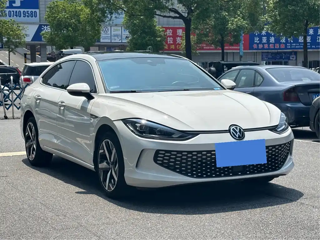 Lamando Lamando L 280 TSI DSG Spicy Cool