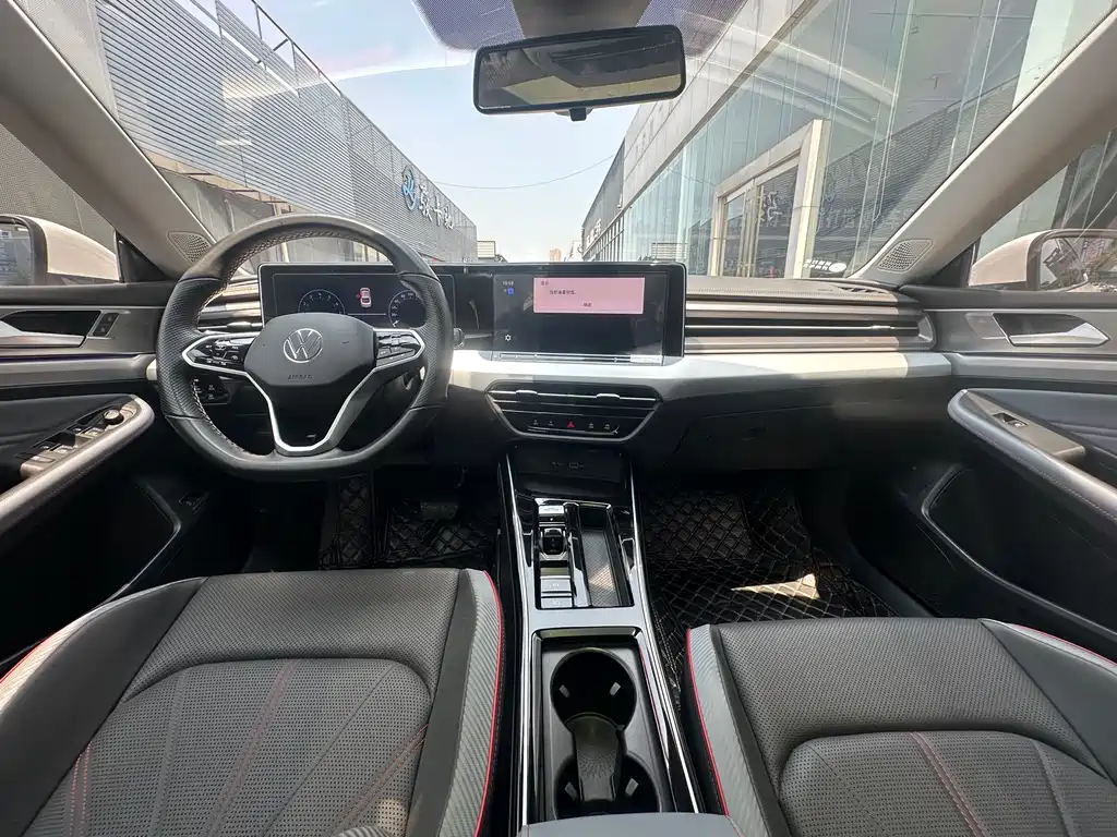 Lamando Lamando L 280 TSI DSG Spicy Cool