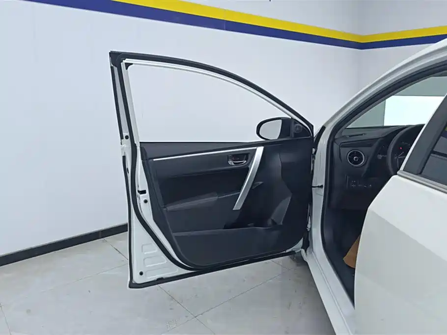 Levin Facelift 185 T CVT Elite CN-VI