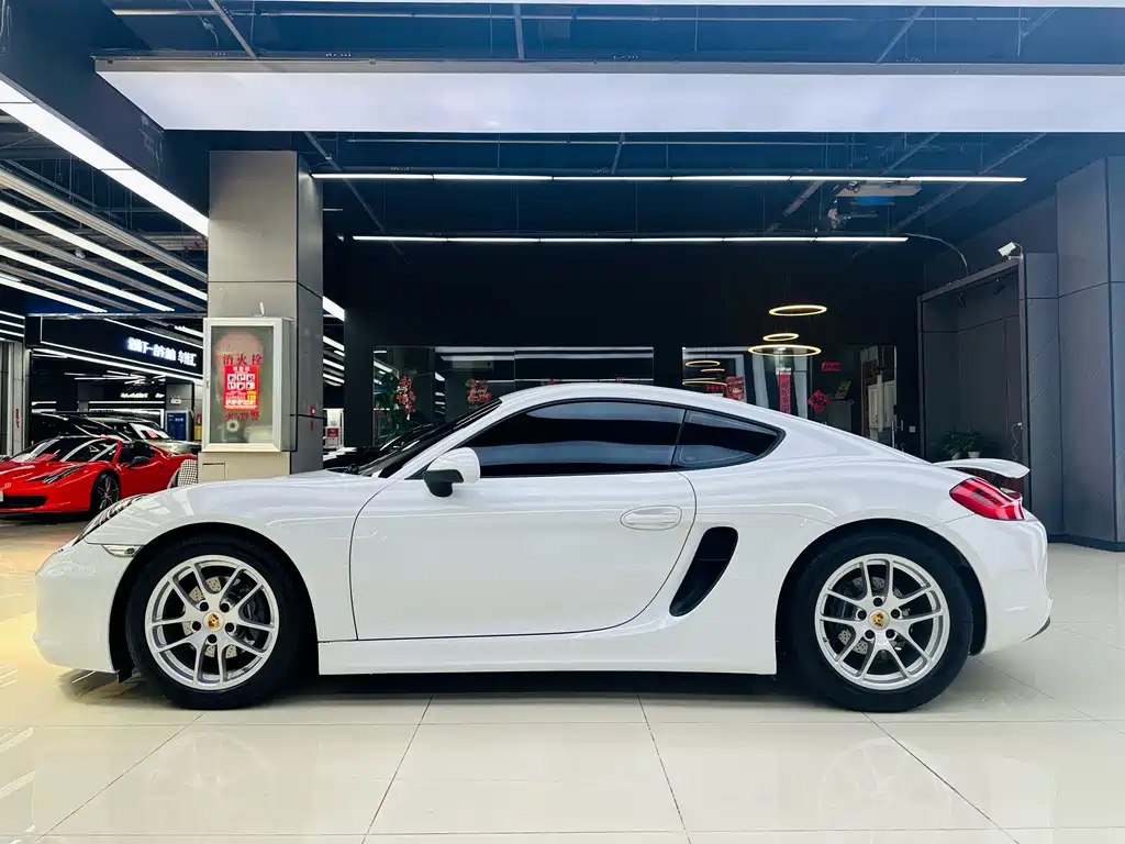 Cayman Cayman Style Edition 2.7 L