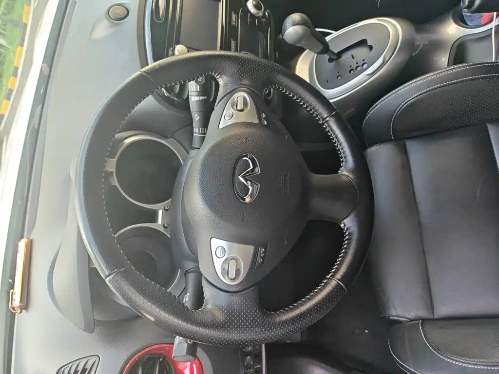 Infiniti ESQ 英菲尼迪ESQ 2014款 1.6 T 率动版