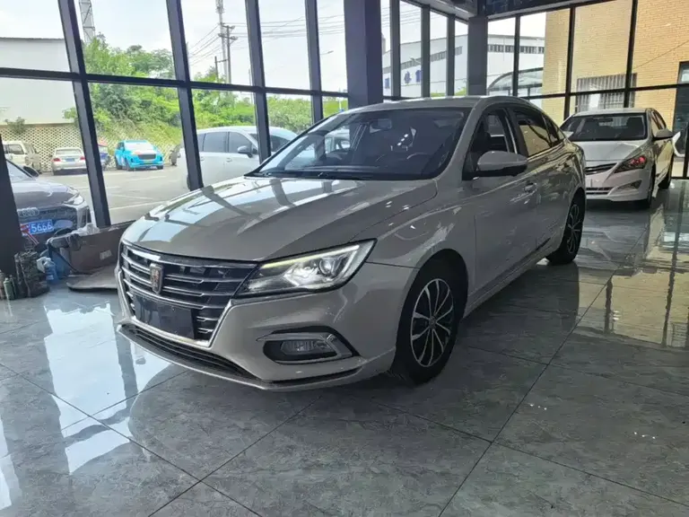 Roewe i5 1.5 L Auto 4 G Connected Leading Luxury Flagship