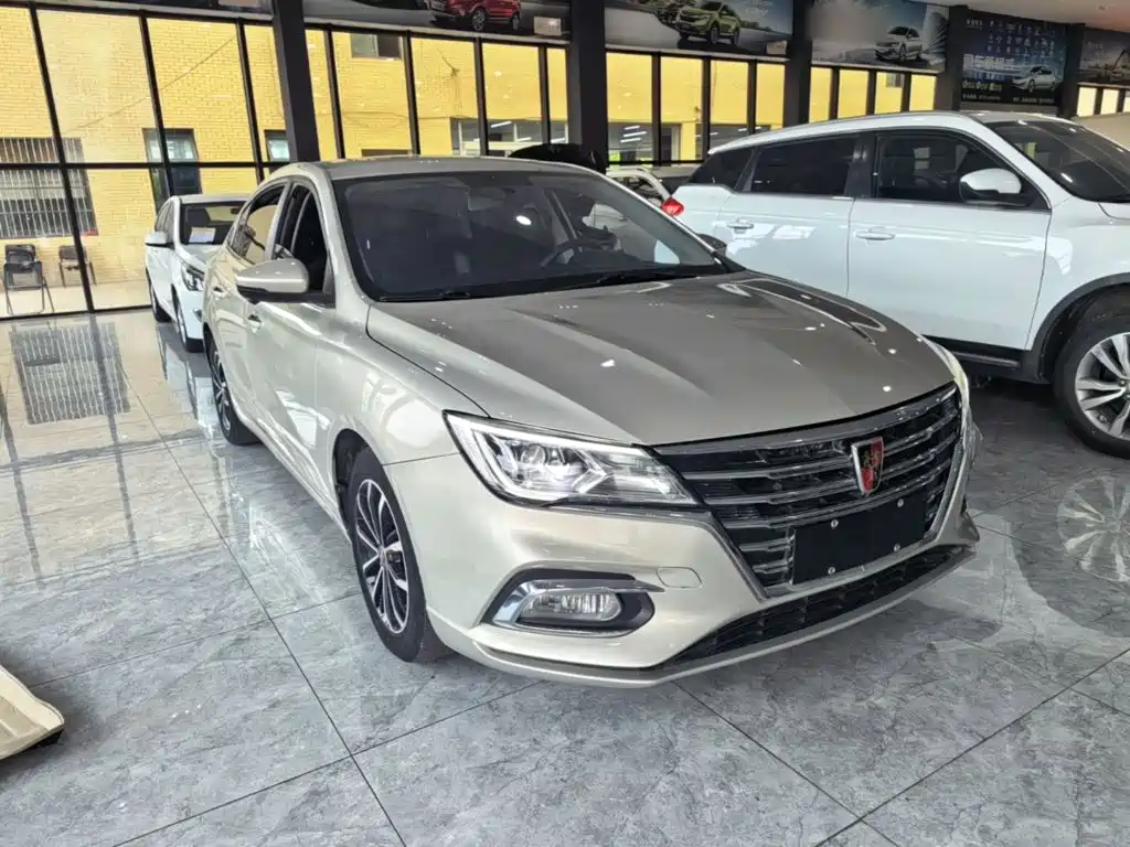 Roewe i5 1.5 L Auto 4 G Connected Leading Luxury Flagship