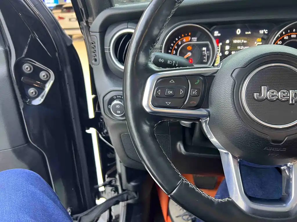 Wrangler 2.0 T Sahara 4-door