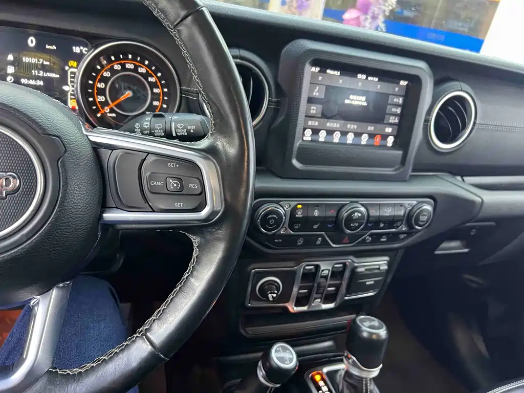 Wrangler 2.0 T Sahara 4-door