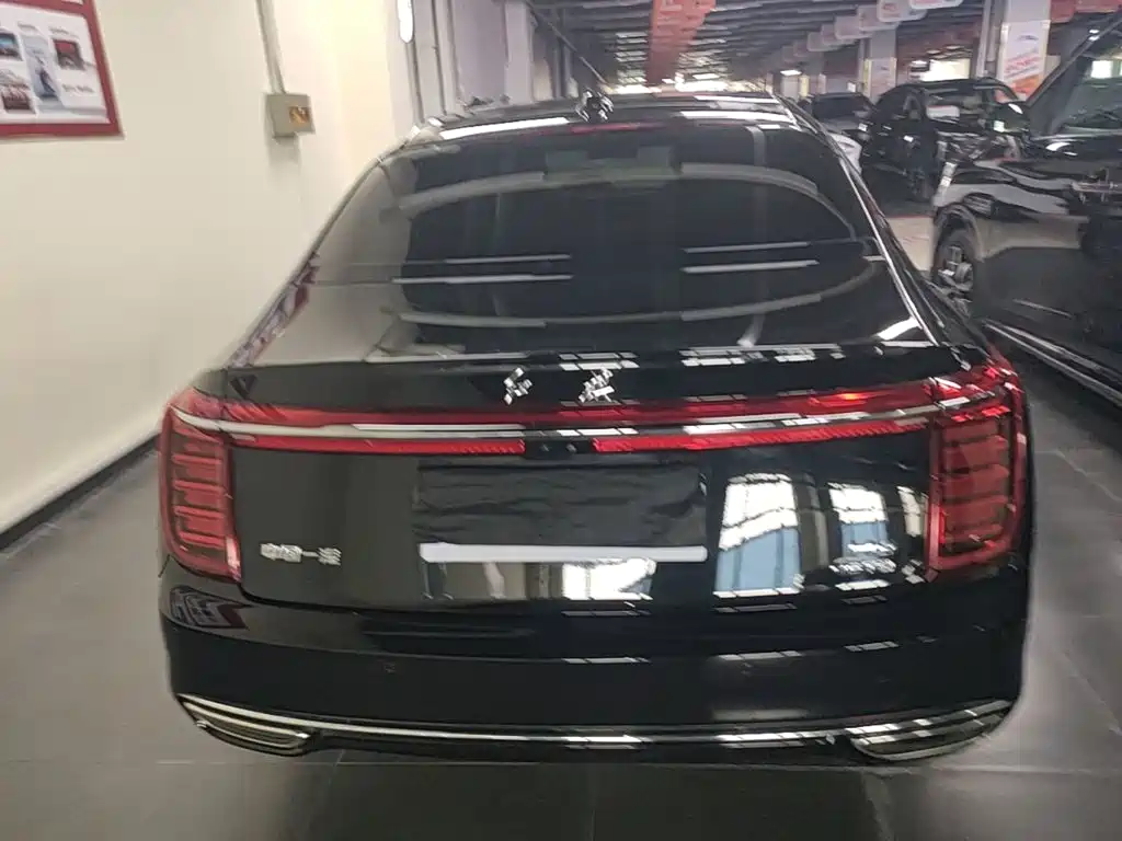 Hongqi H9 2.0 T Connected Flagship Enjoyment