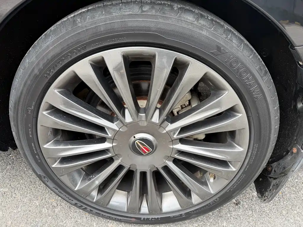 Hongqi H5 1.8 T Auto Connected Flagship Leading