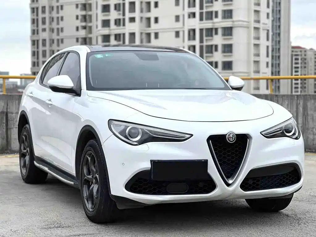 Stelvio 2.0 T 200 HP Elite