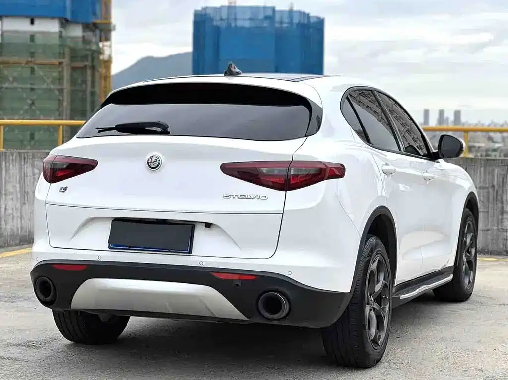 Stelvio 2.0 T 200 HP Elite