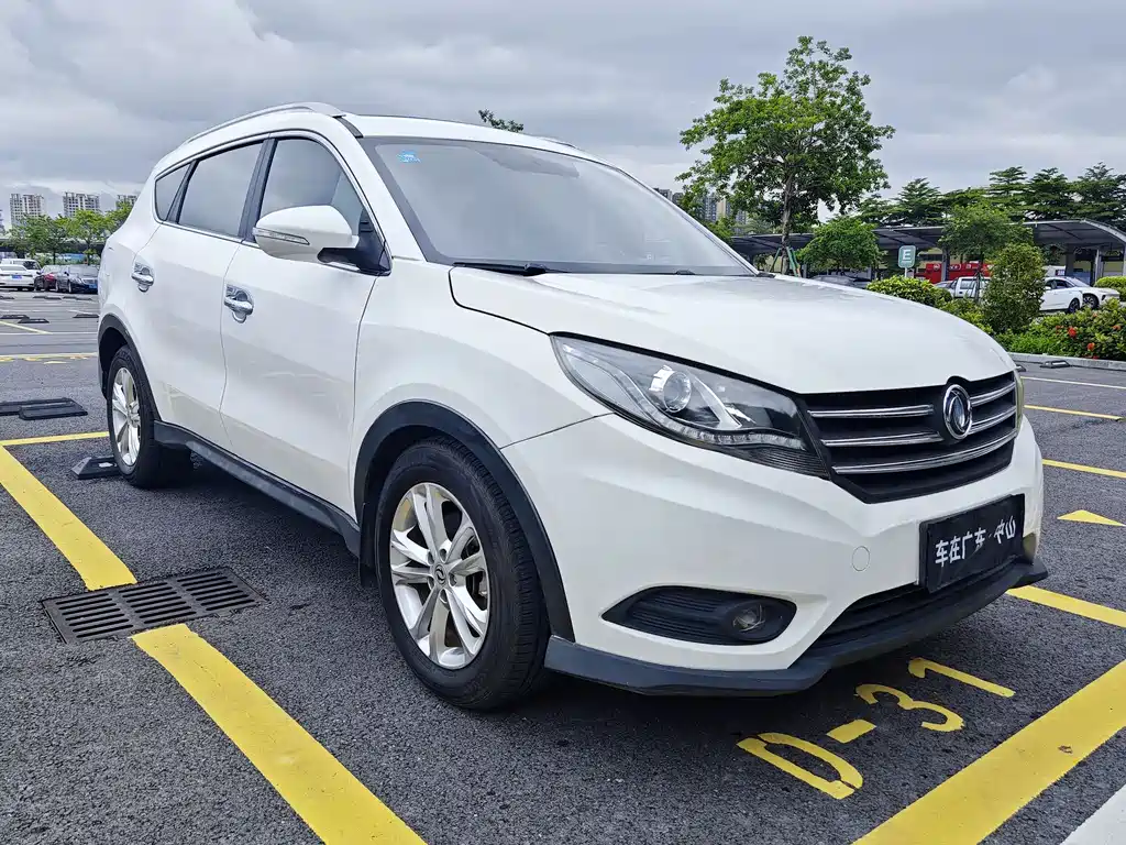 Fengguang 580 1.5 T CVT Luxury