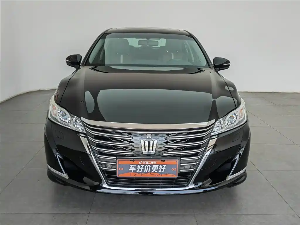 Crown 2.0 T Sport