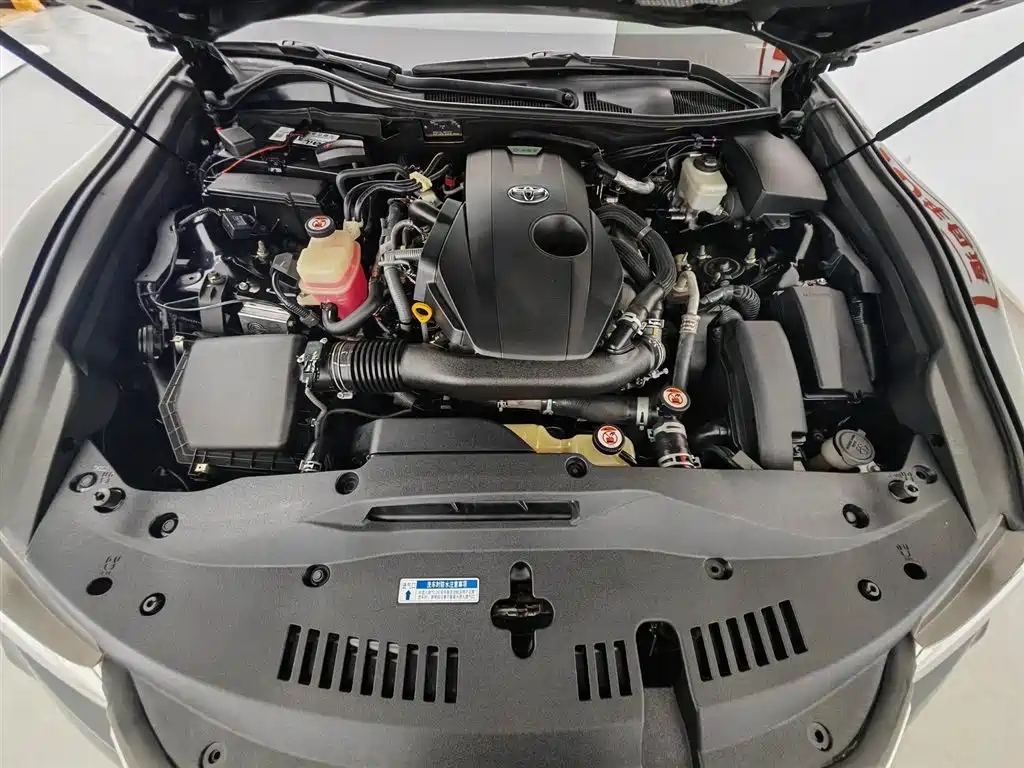 Crown 2.0 T Sport
